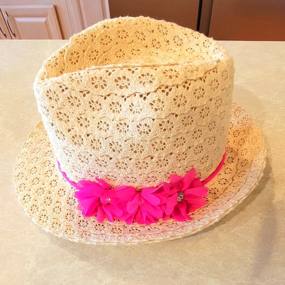 Justice Girls straw Sun Hat with Hot pink flowers, one size, like New!